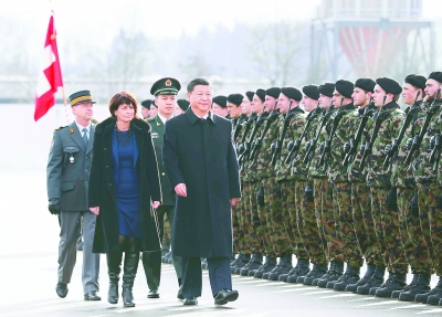 习近平抵达苏黎世开始对瑞士联邦进行国事访问 习近平抵达苏黎世开始对瑞士联邦进行国事访问