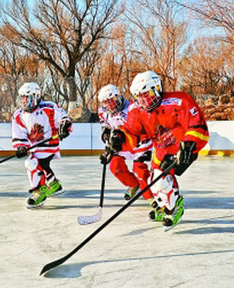 河北省张家口：冰雪运动伴假期