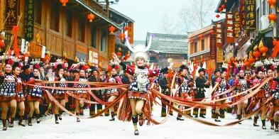 贵州雷山西江千户苗寨热闹非凡
