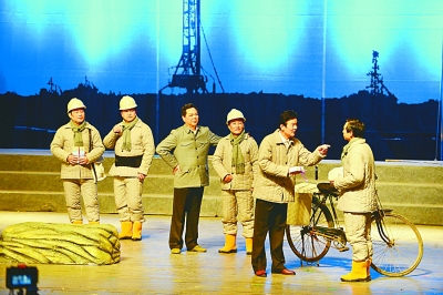 现代沪剧《塔之恋》上演