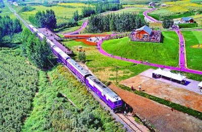 “秦旅山海号”旅游列车项目观摩测试