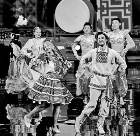 以电影为媒拥抱世界 以电影为媒拥抱世界