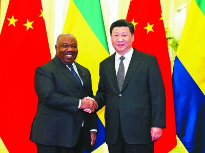 习近平会见加蓬总统邦戈