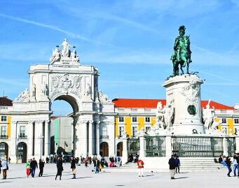 葡中关系处于历史最好时期——访葡萄牙总统德索萨 葡中关系处于历史最好时期——访葡萄牙总统德索萨