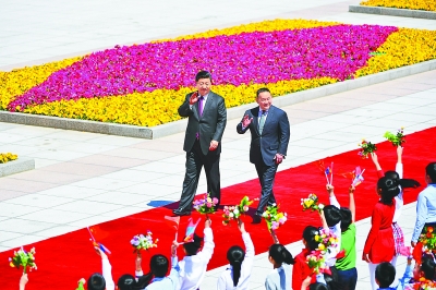 习近平分别会见出席第二届“一带一路”国际合作高峰论坛的部分国家领导人