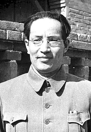 “战地炮魂”朱瑞