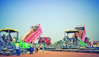 中巴“友谊之路”为千年古城带去勃勃生机 中巴“友谊之路”为千年古城带去勃勃生机