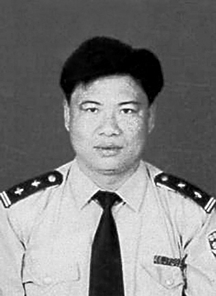 陆锦棠:舍身扑炸药包 陆锦棠:舍身扑炸药包