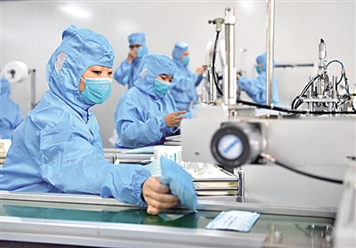 越是艰险越向前，打赢疫情防控人民战争