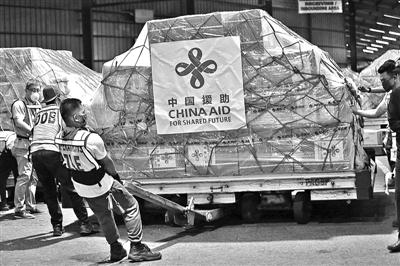 团结协作战疫情 关键时刻显担当