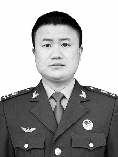 申亮亮:人民心中的维和英雄 申亮亮:人民心中的维和英雄