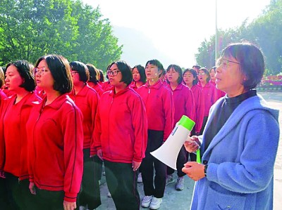 办一所免费女校,把课堂与希望还给她们 办一所免费女校,把课堂与希望还给她们