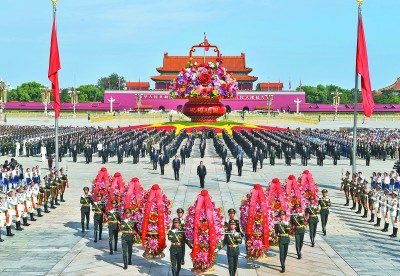 烈士纪念日向人民英雄敬献花篮仪式在京隆重举行