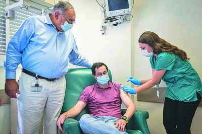 国际哲学团体联合会主席德莫特·莫兰:地球只有一个,我们必须学会共处共在 国际哲学团体联合会主席德莫特·莫兰:地球只有一个,我们必须学会共处共在