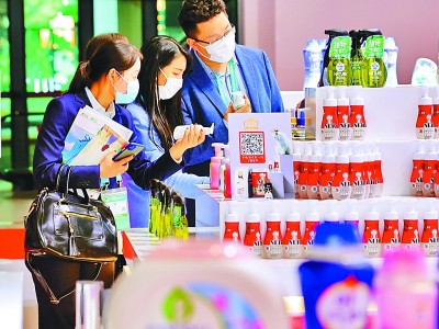 直击进博会现场