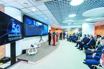 中外政治学、传播学学者聚焦:新传媒提高了公众对全球共同命运的认识 中外政治学、传播学学者聚焦:新传媒提高了公众对全球共同命运的认识