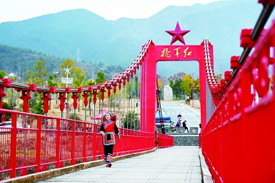 红色旅游:追寻红色记忆 传承民族精神 红色旅游:追寻红色记忆 传承民族精神