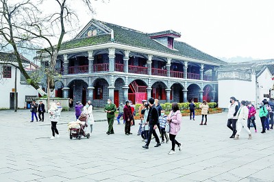 红色旅游:追寻红色记忆 传承民族精神 红色旅游:追寻红色记忆 传承民族精神