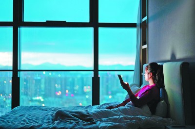 晚上10点,为俗常生活增添一点浪漫梦想 晚上10点,为俗常生活增添一点浪漫梦想