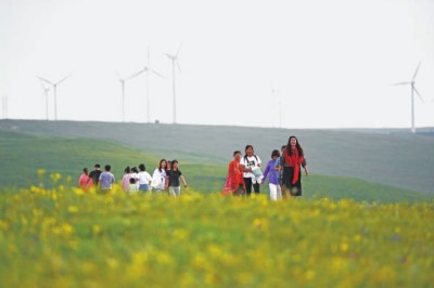 京新高速：一条发展繁荣幸福团结的“连心”路