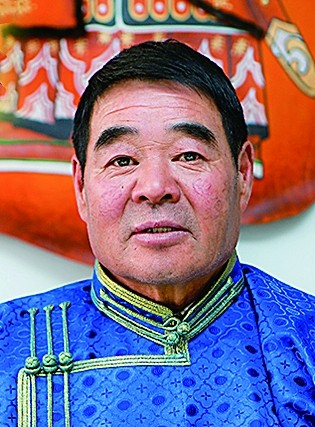 为崇高理想不懈奋斗 为崇高理想不懈奋斗