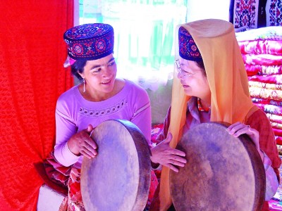 花儿依旧别样红——访歌剧《冰山上的来客》作曲雷蕾 花儿依旧别样红——访歌剧《冰山上的来客》作曲雷蕾