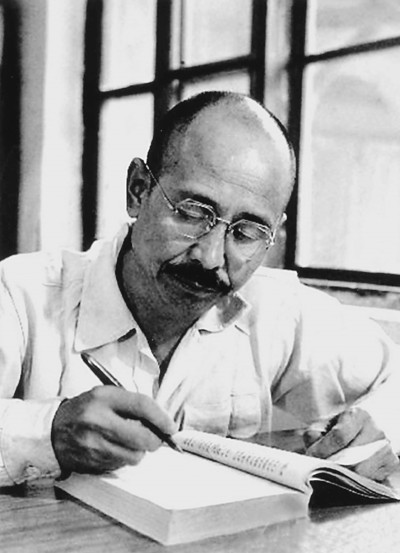 柳青:在生活中完成对生活的提炼与升华 柳青:在生活中完成对生活的提炼与升华