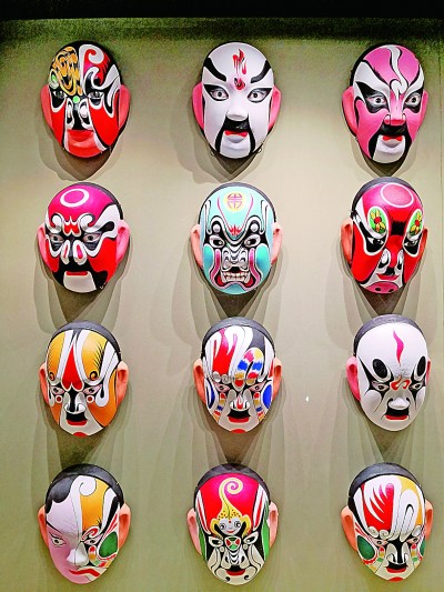 乡土戏曲如何演绎时代新华章——秦腔发展与传播现状调查思考 乡土戏曲如何演绎时代新华章——秦腔发展与传播现状调查思考