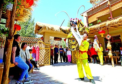 乡土戏曲如何演绎时代新华章——秦腔发展与传播现状调查思考 乡土戏曲如何演绎时代新华章——秦腔发展与传播现状调查思考