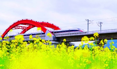 蹄疾步稳 全体人民迈向共同富裕