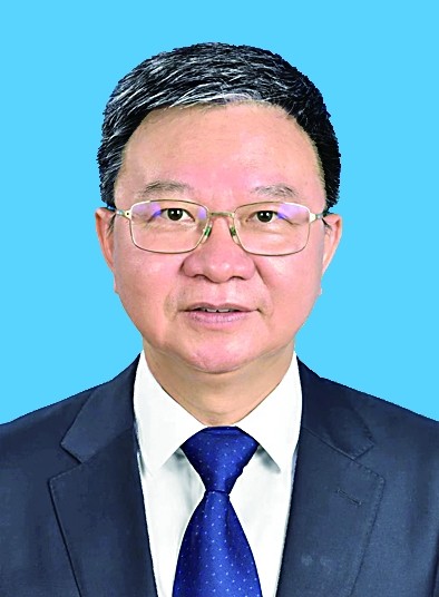 不断增强中西部高等教育竞争力——访中国科学院院士、兰州大学校长严纯华代表