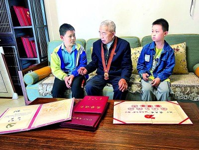 哪里有困难就冲着哪里去 哪里有困难就冲着哪里去