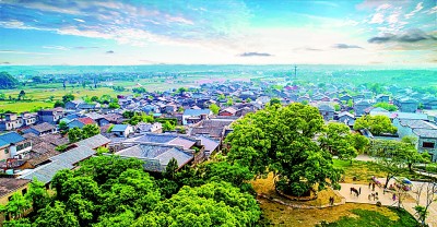 江西安义罗田村：西山细雨说丰年