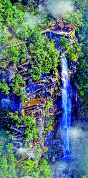 武功山世界地质公园：罗霄碧海涌 万物随春醒