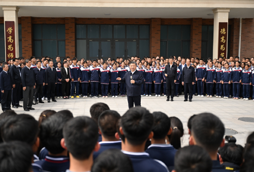 习近平在青海考察时强调 持续推进青藏高原生态保护和高质量发展 奋力谱写中国式现代化青海篇章