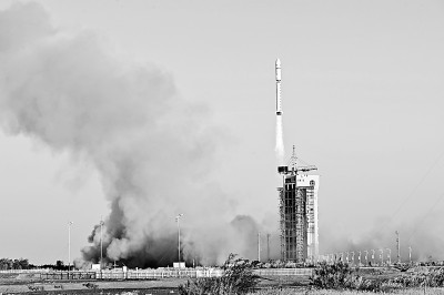 首颗可重复使用返回式技术试验卫星——实践十九号成功发射