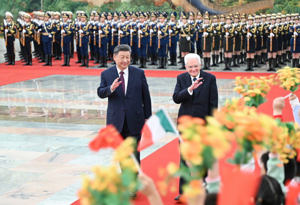 习近平同意大利总统马塔雷拉会谈