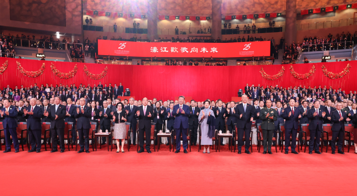 庆祝澳门回归祖国25周年文艺晚会在澳门举行 习近平出席观看 庆祝澳门回归祖国25周年文艺晚会在澳门举行 习近平出席观看