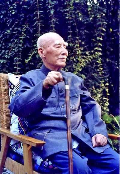 追求“完美”无止境——读《一代宗师叶圣陶与语文教育》 追求“完美”无止境——读《一代宗师叶圣陶与语文教育》