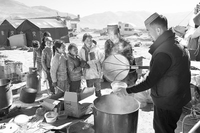 救灾物资供应充足 群众生活保障得力 救灾物资供应充足 群众生活保障得力