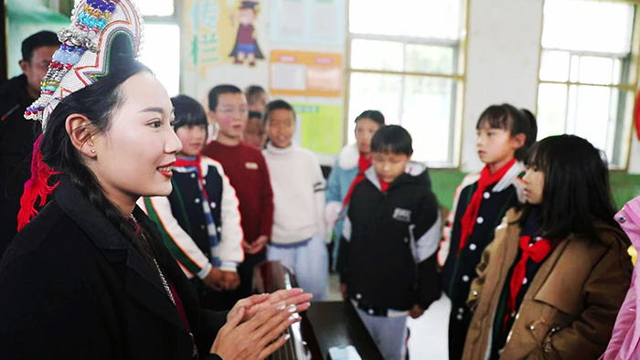 记录短片:调研足迹——从大山深处到“委员通道” 记录短片:调研足迹——从大山深处到“委员通道”