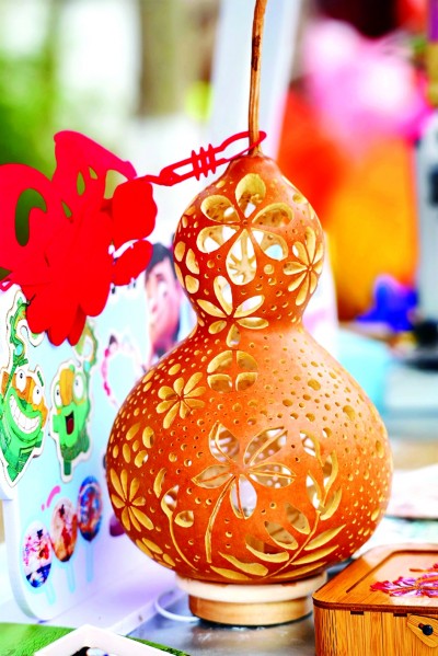 天津红桥区：运河春晓 桃花似锦