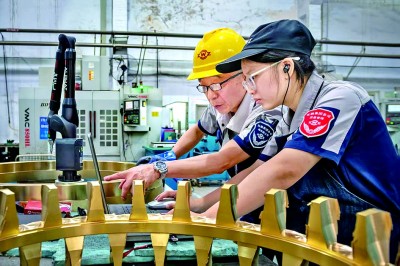 深化改革 向新突破——辽宁大连加快建设现代化产业体系 深化改革 向新突破——辽宁大连加快建设现代化产业体系