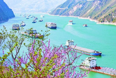 湖北宜昌:三峡春水阔 百舸通四海 湖北宜昌:三峡春水阔 百舸通四海