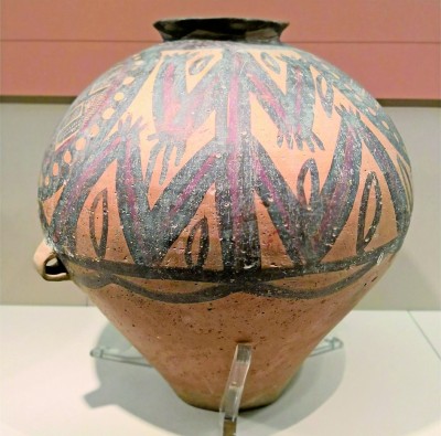 马家窑文化彩陶:5000年前黄土高原上盛开的“玫瑰” 马家窑文化彩陶:5000年前黄土高原上盛开的“玫瑰”