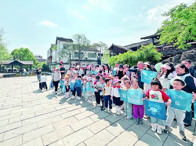 贵州省贵阳市花溪区青岩镇龙井村：古井清泉“百坊”喧