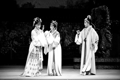 从乡村小戏到东方经典 从乡村小戏到东方经典