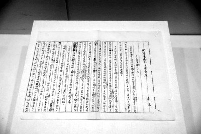 作家手稿的价值阐释和体系构建 作家手稿的价值阐释和体系构建