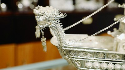 贵州台江:银星璀璨落苗家 贵州台江:银星璀璨落苗家