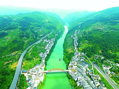 【大美中国】碧水青山入画来